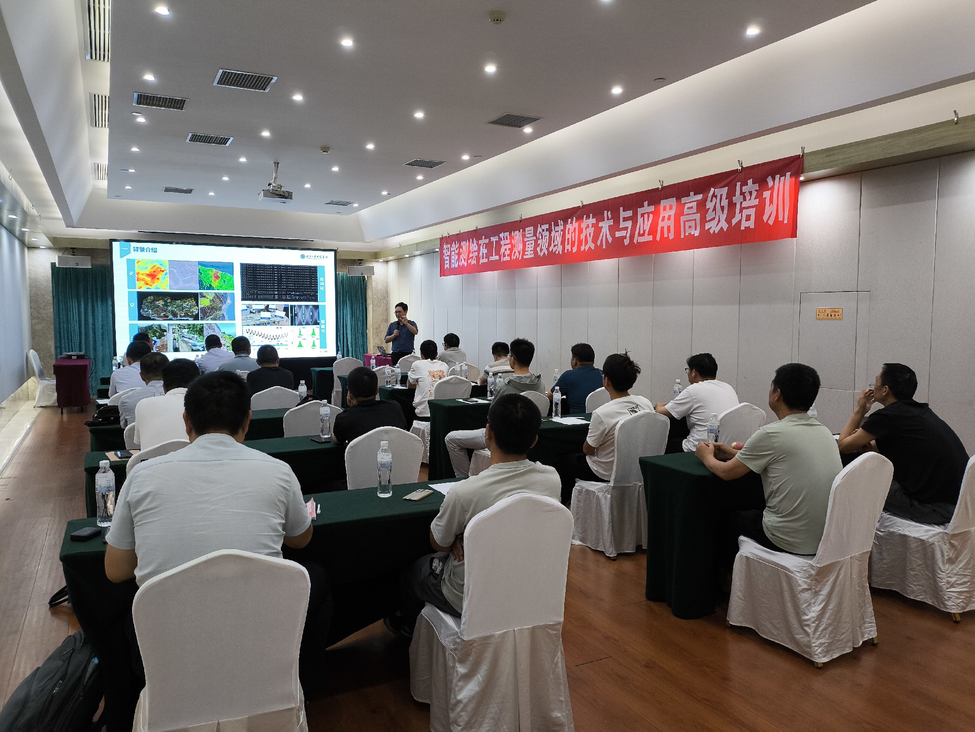 史俊波.jpg